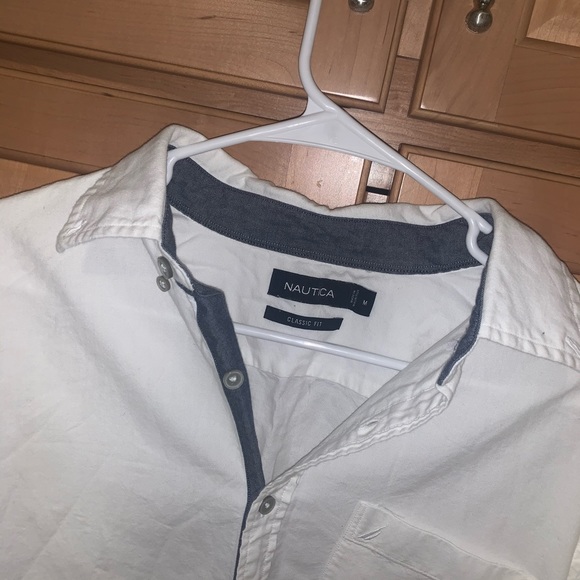 Button up - Picture 2 of 2